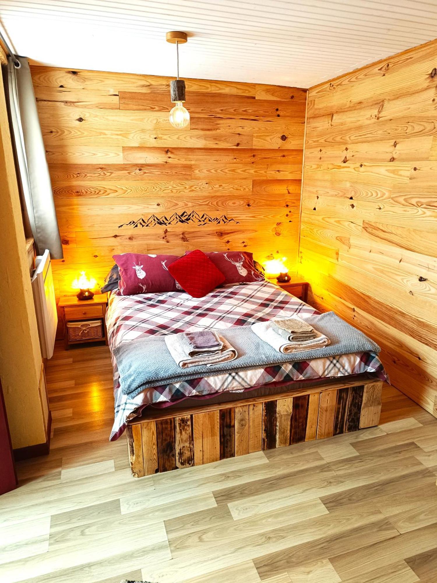 Gite Ha-Py Chalet Campan Kültér fotó